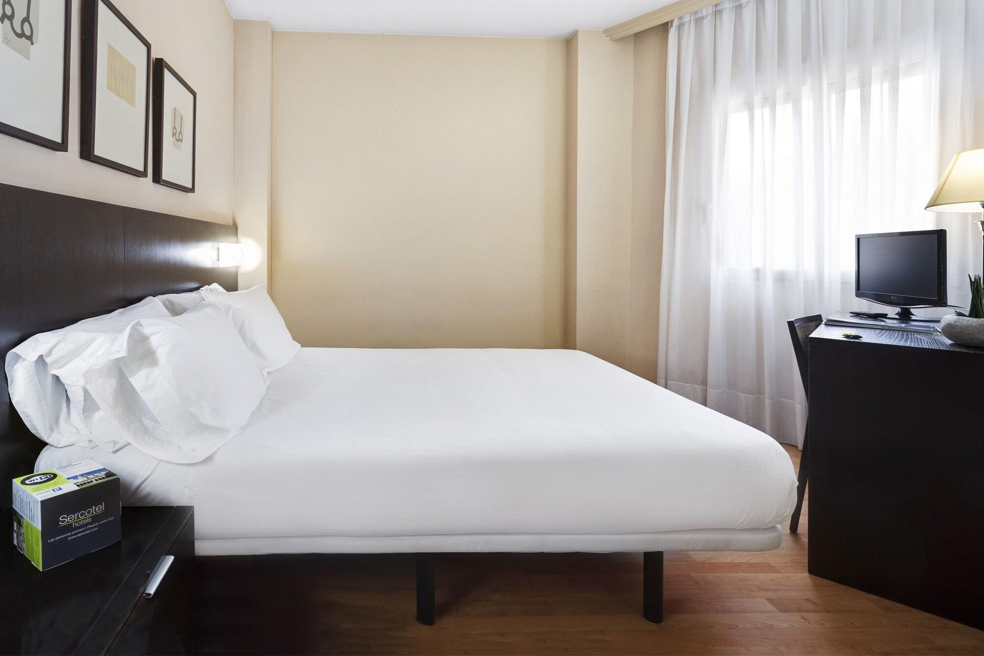 Hotel Sercotel Tudela Bardenas Екстериор снимка