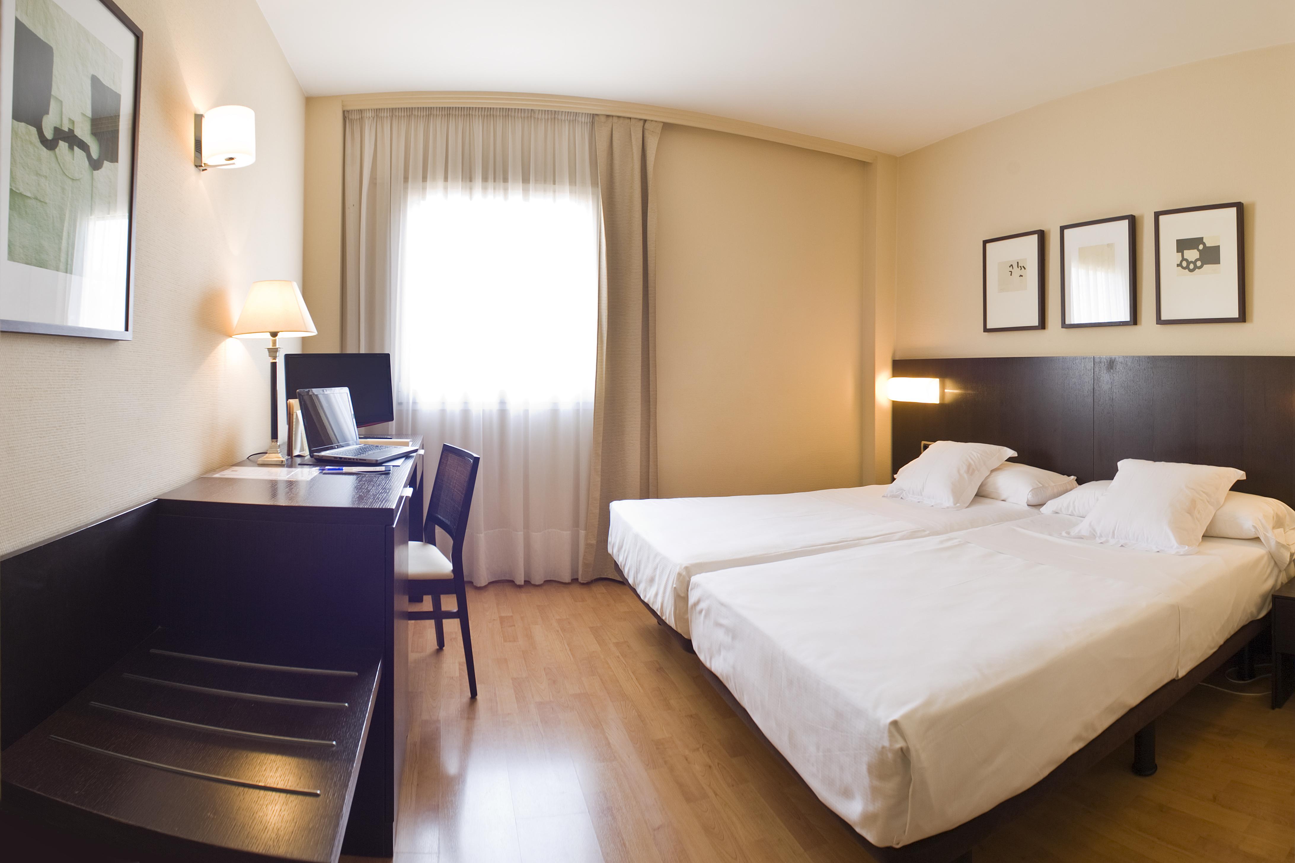 Hotel Sercotel Tudela Bardenas Екстериор снимка