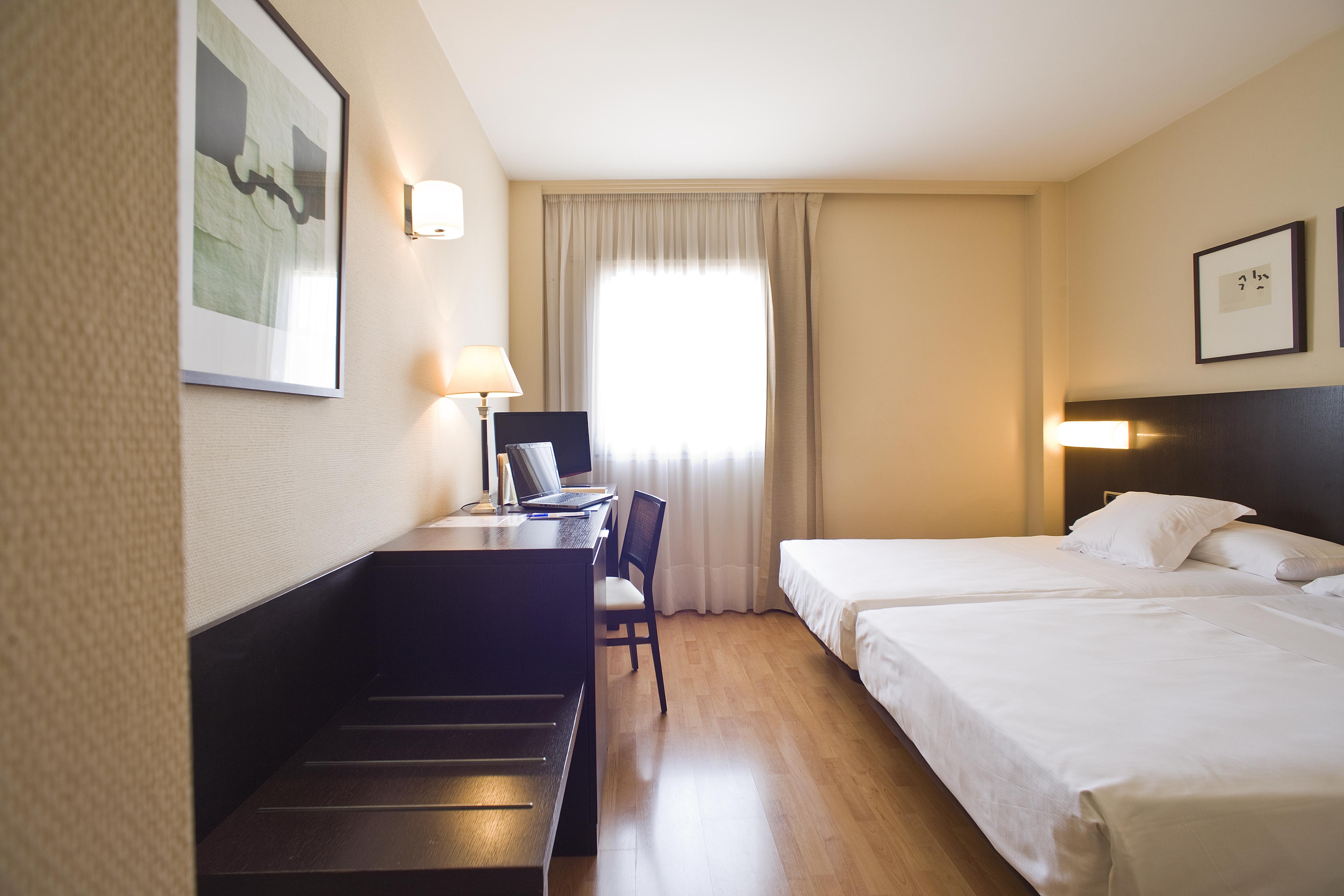 Hotel Sercotel Tudela Bardenas Екстериор снимка